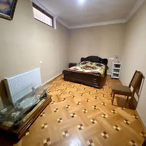 https://uutny-dom-v-starom-tbilisi.alltbilisihotels.com